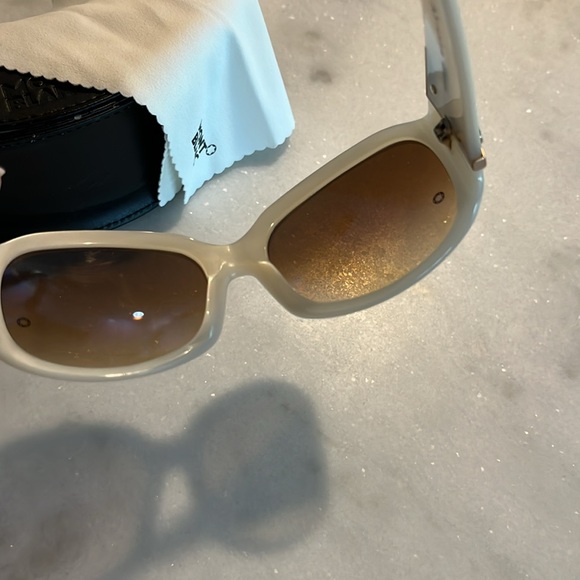 Montblanc Sunglasses with Case and Cloth - Picture 6 of 6